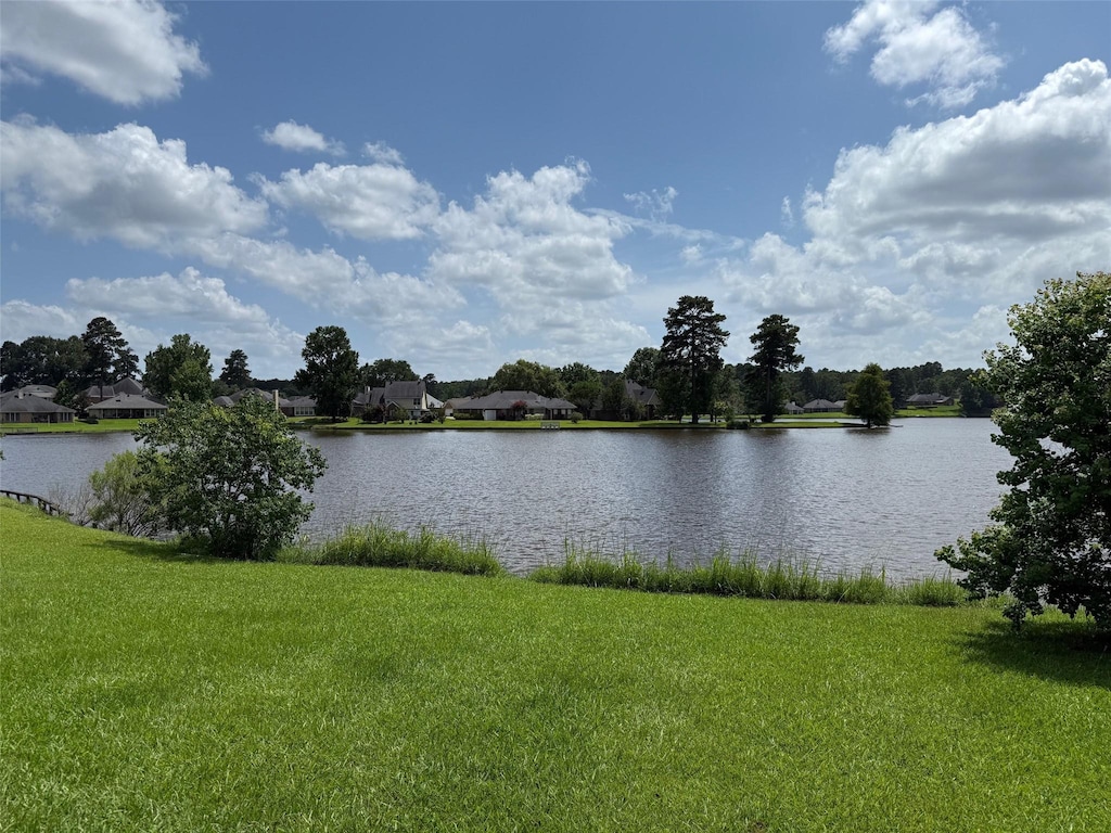 3650 Crestview Dr, Shreveport, LA 71110 - water view