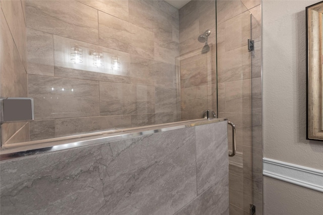 111 Hickory Creek Cir, Gun Barrel City, TX 75156 - bathroom featuring a stall shower