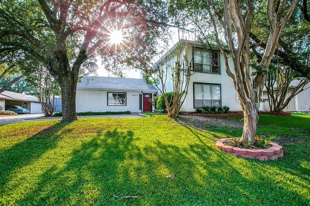 403 Gingerbread Ln, Waxahachie, TX 75165 - view of front of house featuring a front yard
