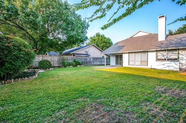 403 Gingerbread Ln, Waxahachie, TX 75165 - view of yard featuring a patio