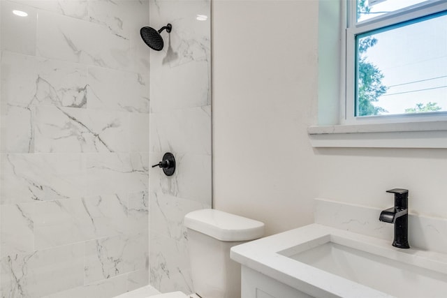 118 W Wanda Dr, Garland, TX 75040 - full bath with vanity and tiled shower