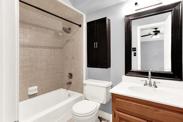 4005 Azalea Ln, Garland, TX 75043 - bathroom featuring vanity, bathtub / shower combination, and a ceiling fan