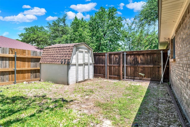 4005 Azalea Ln, Garland, TX 75043 - fenced backyard with a storage shed