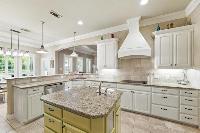 5820 Shiloh Forest Dr, Midlothian, TX 76065 - kitchen featuring premium range hood, dishwasher, a peninsula, an island with sink, and black electric stovetop