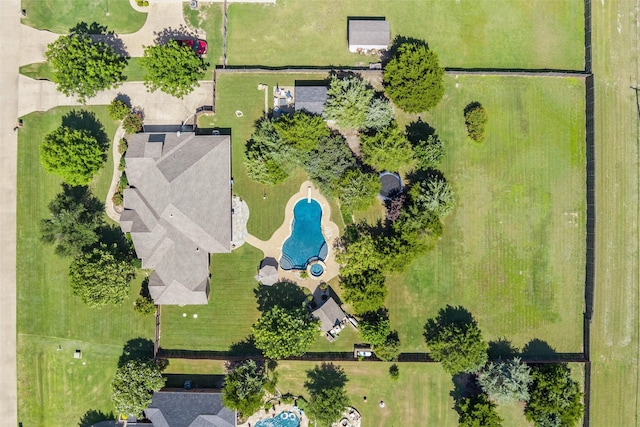 5820 Shiloh Forest Dr, Midlothian, TX 76065 - aerial view of a pool area