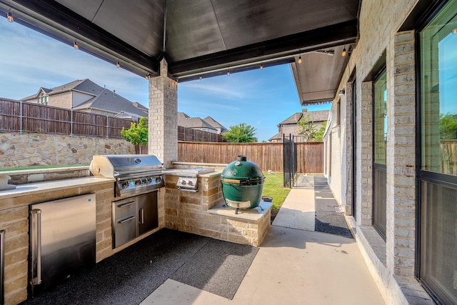 9901 Mi Tierra Dr, Fort Worth, TX 76179 - fenced backyard featuring area for grilling and a patio