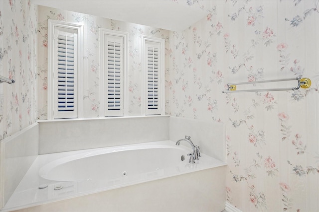 4120 Merriman Dr, Plano, TX 75074 - bathroom with wallpapered walls and a bath
