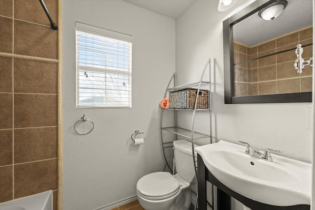 2648 Mark Dr, Mesquite, TX 75150 - bathroom featuring a sink and shower / tub combination