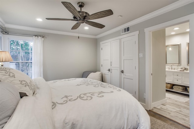 6110 Del Norte Ln, Dallas, TX 75225 - bedroom with crown molding, wood finished floors, recessed lighting, connected bathroom, and a ceiling fan