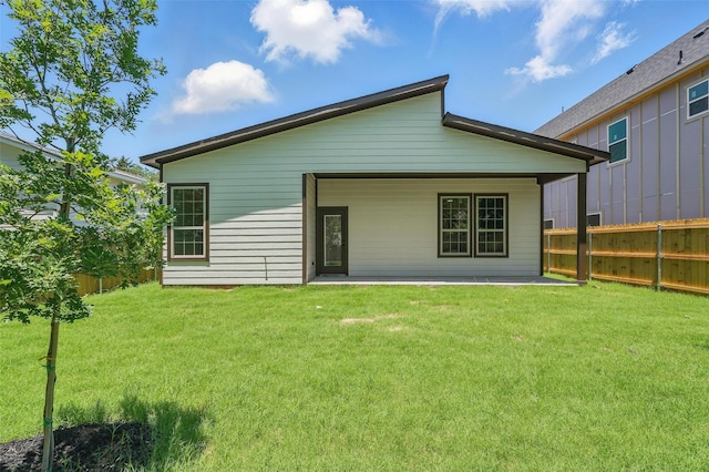 2910 Brigham Ln, Dallas, TX 75215 - rear view of property featuring a patio area