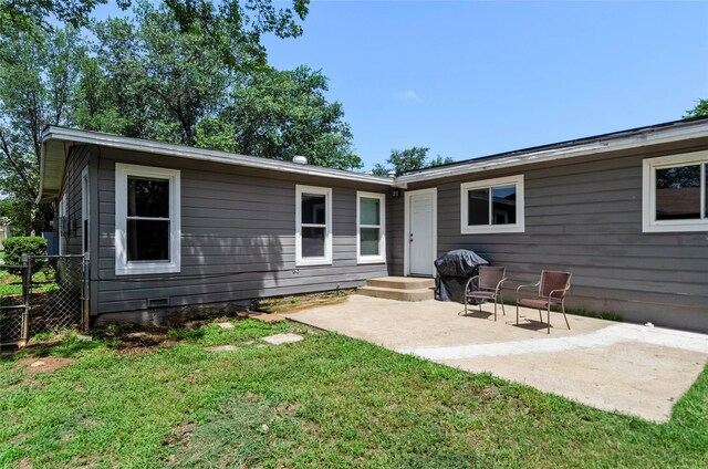 3137 Tex Blvd, Fort Worth, TX 76116 - back of house featuring a patio area
