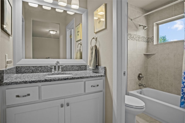 6901 Hickory Hill Cir, Argyle, TX 76226 - bathroom with vanity and shower / bath combo