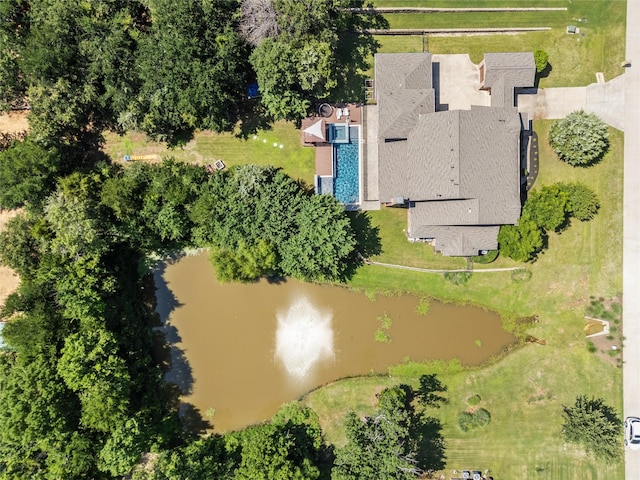 6901 Hickory Hill Cir, Argyle, TX 76226 - aerial view of property and surrounding area with a nearby body of water