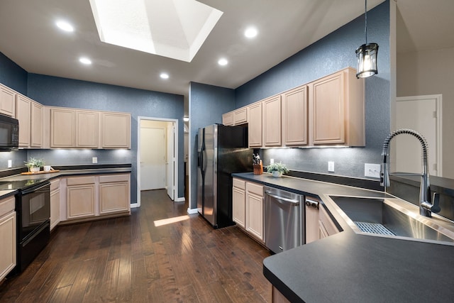 3413 Westfork Ranch Rd, Fort Worth, TX 76262 - kitchen featuring black appliances, a textured wall, dark wood-type flooring, light brown cabinetry, and pendant lighting