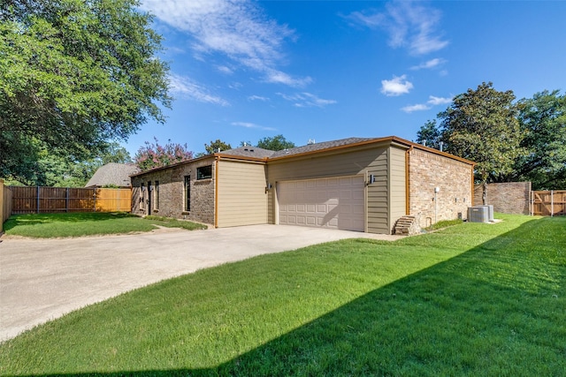 9701 Faircrest Dr, Dallas, TX 75238 - garage with concrete driveway