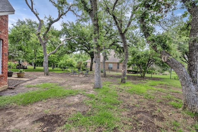 700 Paradise Cv, Shady Shores, TX 76208 - view of yard