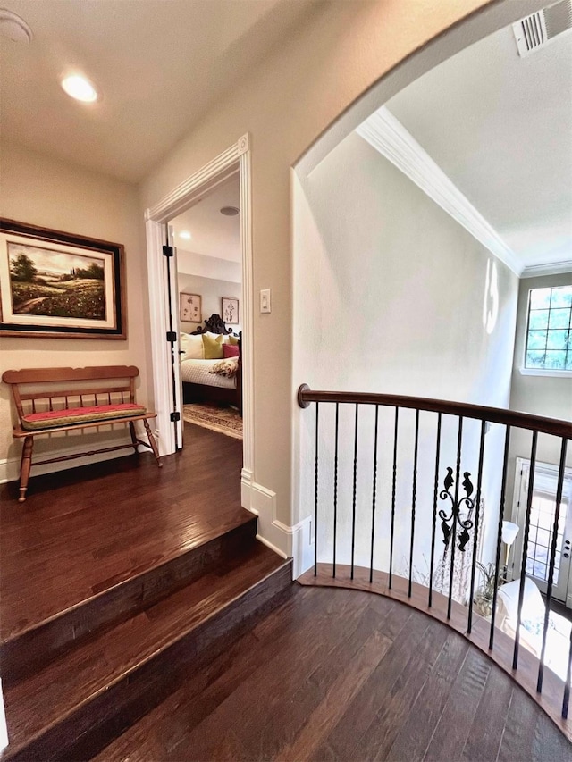 4716 Eva Pl, Plano, TX 75093 - corridor featuring wood finished floors, crown molding, and recessed lighting