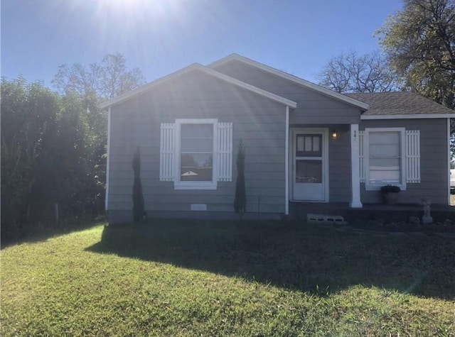 5829 Waddell St, Sansom Park, TX 76114 - bungalow-style house with a front lawn and crawl space