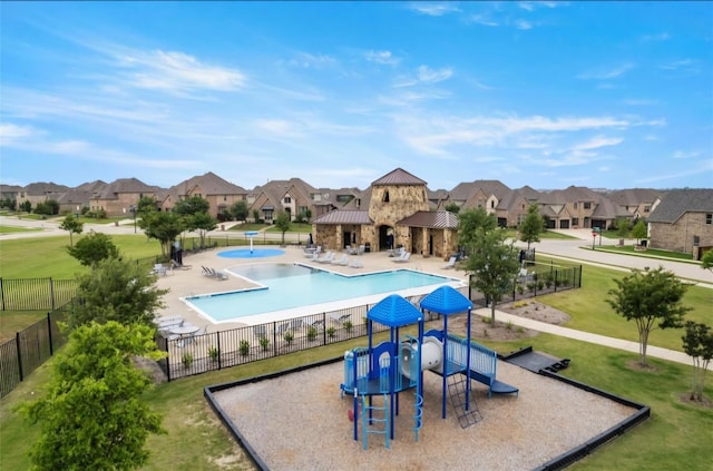 3323 Royal Ridge Dr, Rockwall, TX 75087 - community pool with a residential view and a patio area