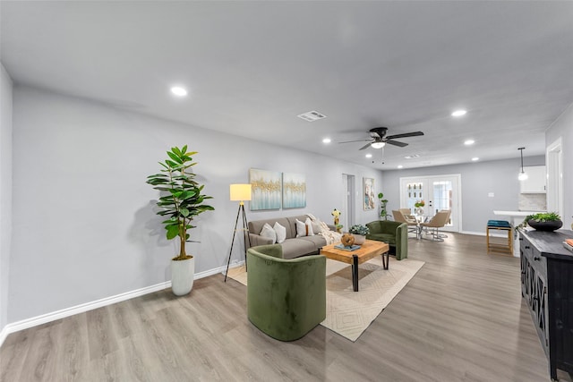 2473 W Five Mile Pkwy, Dallas, TX 75233 - living area with recessed lighting, wood finished floors, and ceiling fan