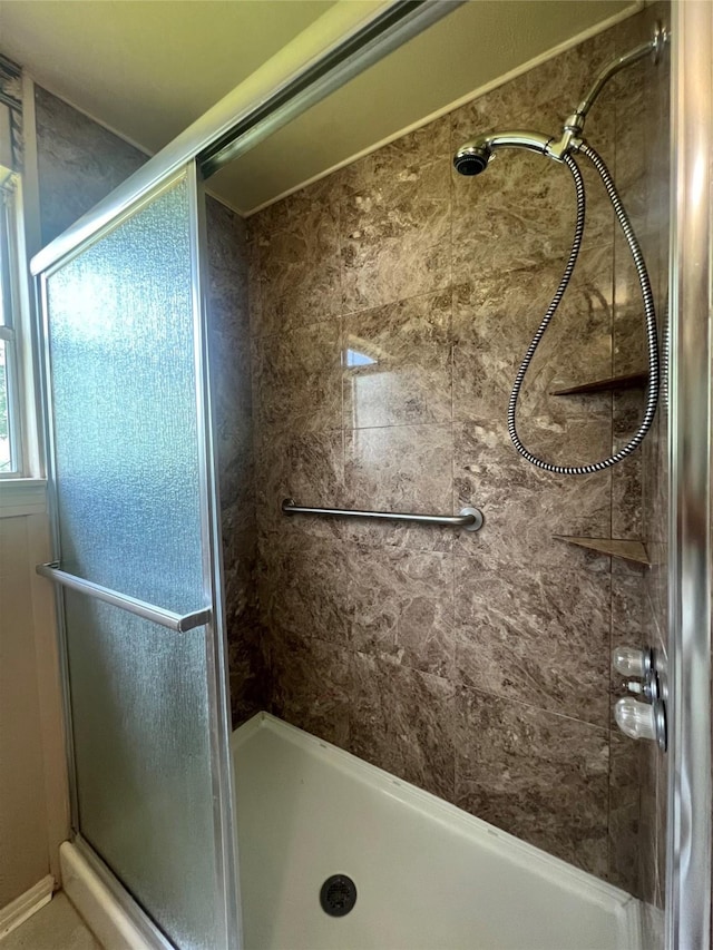 717 N 37th St, Corsicana, TX 75110 - full bath with a shower stall