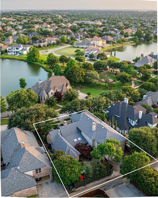 5332 Longvue Dr, Frisco, TX 75034 - aerial view of residential area featuring property boundaries highlighted and a nearby body of water