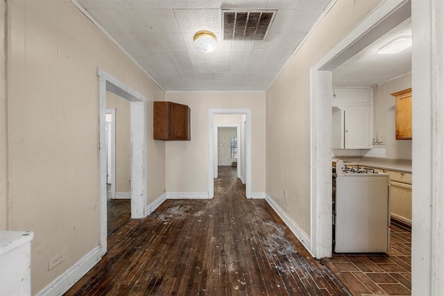 526 N 16th St, Waco, TX 76707 - hall featuring dark wood-type flooring and ornamental molding
