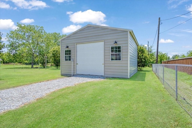 900 Amy Way, Bonham, TX 75418 - detached garage with driveway