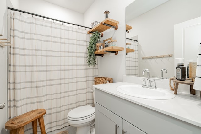 1447 Rolling Fox Dr, Forney, TX 75126 - full bath with vanity and a shower with curtain