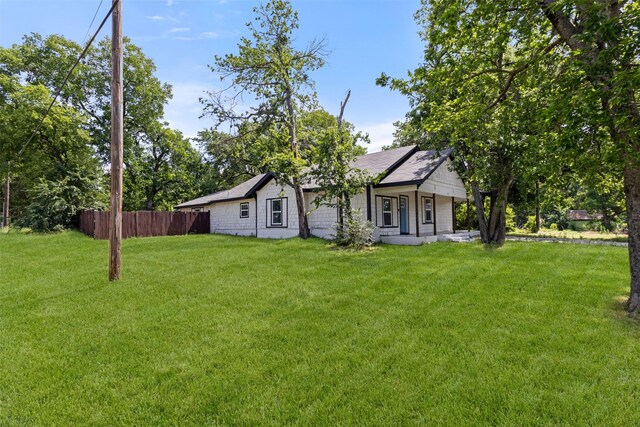 431 W Texas St, Denison, TX 75020 - view of front of house