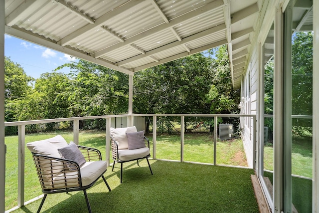 3005 Pate Dr, Fort Worth, TX 76105 - sunroom / solarium with view of scattered trees