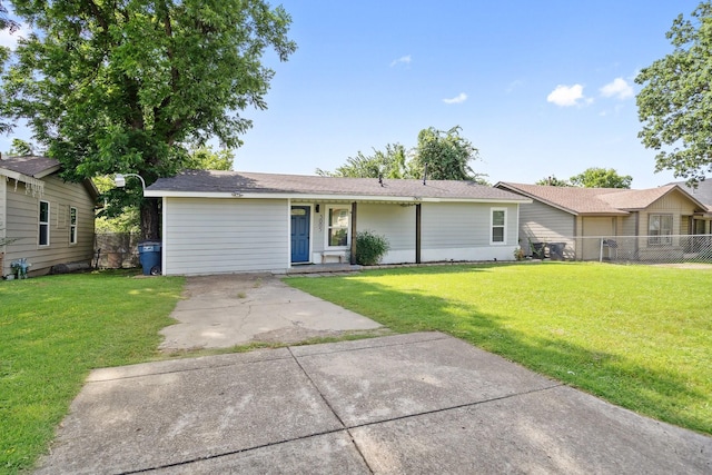 3005 Pate Dr, Fort Worth, TX 76105 - view of ranch-style home