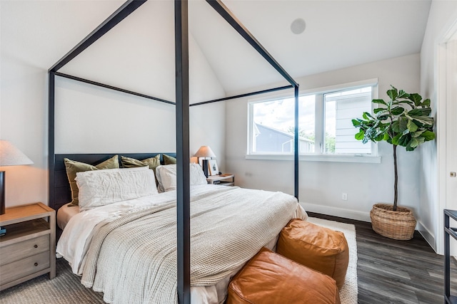 1022 Barsotti Ct, Dallas, TX 75212 - bedroom with wood finished floors and lofted ceiling
