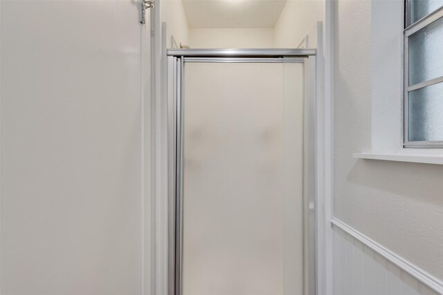 5504 Whitman Ave, Fort Worth, TX 76133 - bathroom featuring a stall shower