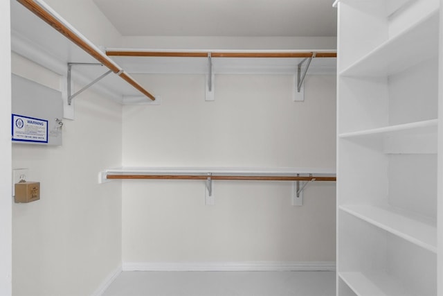 1092 Rosewood Dr, Grapevine, TX 76051 - view of spacious closet