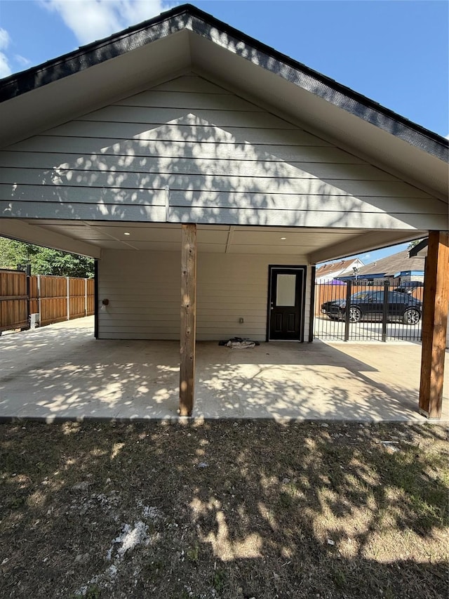 1019 E Waco Ave, Dallas, TX 75216 - view of front of home featuring a patio