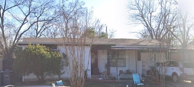 4028 Forbes St, Fort Worth, TX 76105 - view of front of property featuring a porch