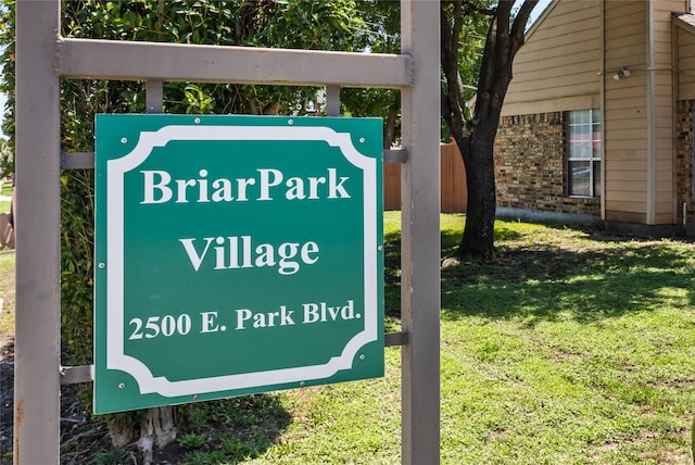 2500 E Park Blvd Unit T1, Plano, TX 75074 - community sign featuring a lawn