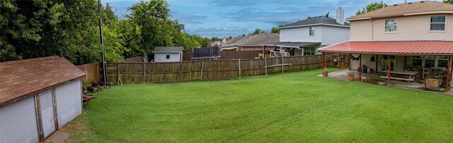 1032 Hampton Dr, Forney, TX 75126 - fenced backyard featuring a trampoline and a patio area