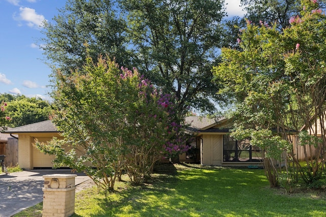 5602 Overridge Dr, Arlington, TX 76017 - view of yard with driveway