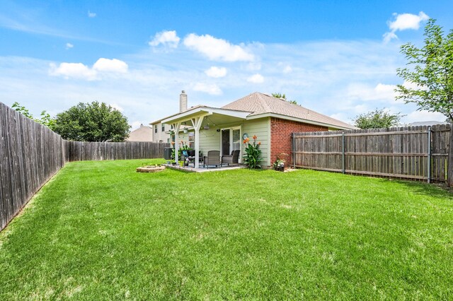 4505 Martingale View Ln, Fort Worth, TX 76244 - fenced backyard featuring a patio area