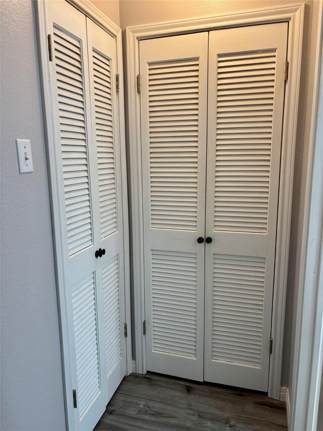 1006 S State Highway 14, Thornton, TX 76687 - detailed view of wood finished floors