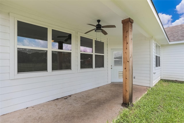 392 Calle Cedro Dr, Sherman, TX 75090 - view of patio / terrace with ceiling fan