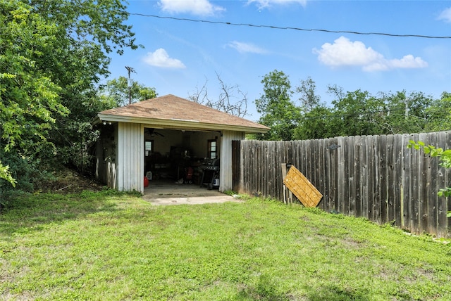 1442 W Water St, Weatherford, TX 76086 - view of detached garage