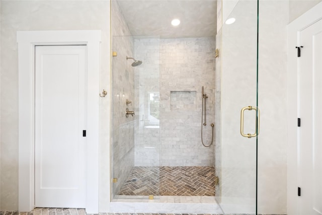 3106 W Jefferson Blvd, Dallas, TX 75211 - full bathroom with a shower stall and recessed lighting