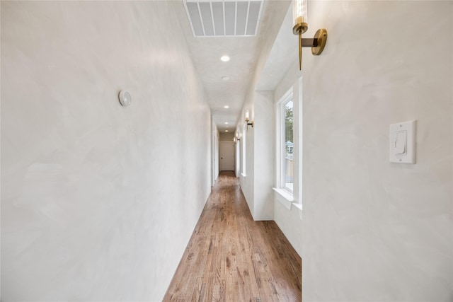 3106 W Jefferson Blvd, Dallas, TX 75211 - hall featuring light wood finished floors and recessed lighting