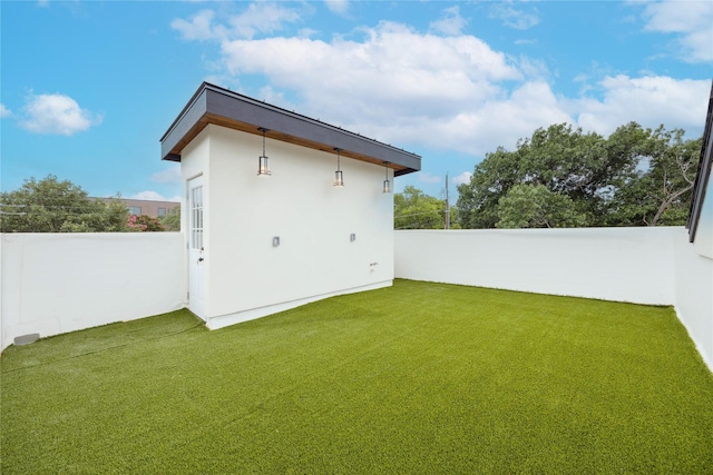 3106 W Jefferson Blvd, Dallas, TX 75211 - rear view of house with a fenced backyard