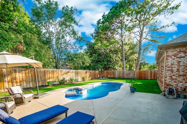 3009 Wood Trl, Flower Mound, TX 75022 - view of pool with a patio, a fenced backyard, and a pool with connected hot tub