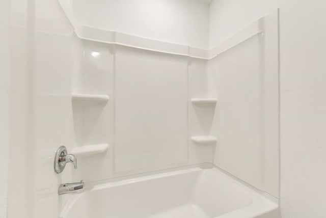 7754 Reese St, Dallas, TX 75114 - full bath featuring bathing tub / shower combination