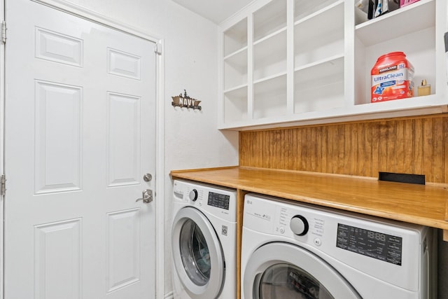 3905 Chestnut St, Fort Worth, TX 76137 - laundry area featuring independent washer and dryer